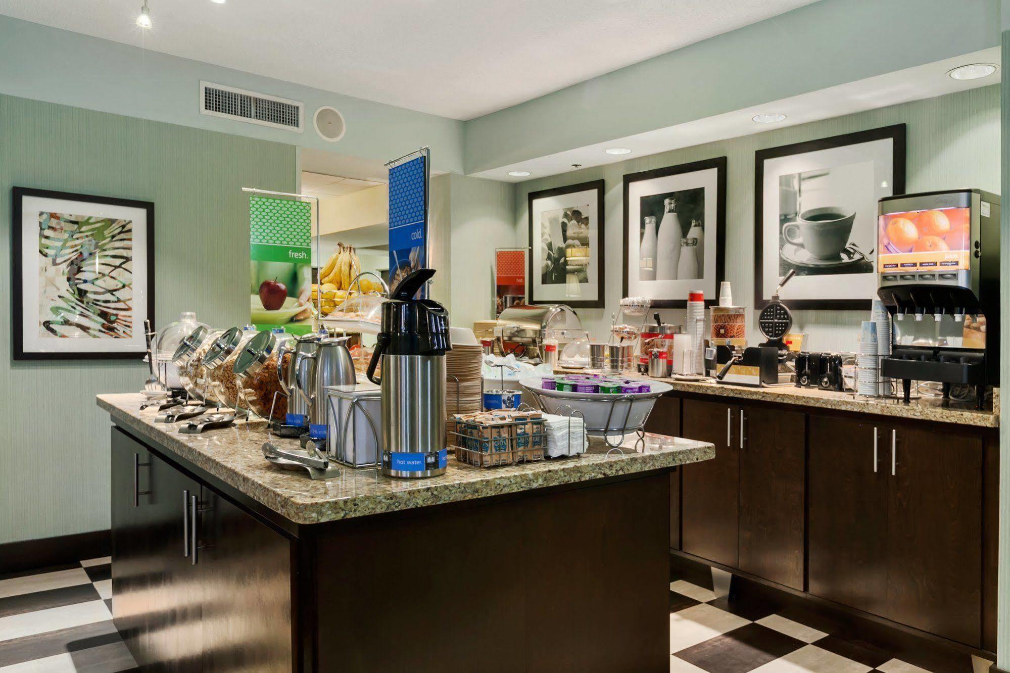 Best Western Cy-Fair Houston Restoran gambar
